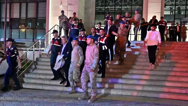 Kırıkkale'de yolsuzluk operasyonunda 15 kişi tutuklandı