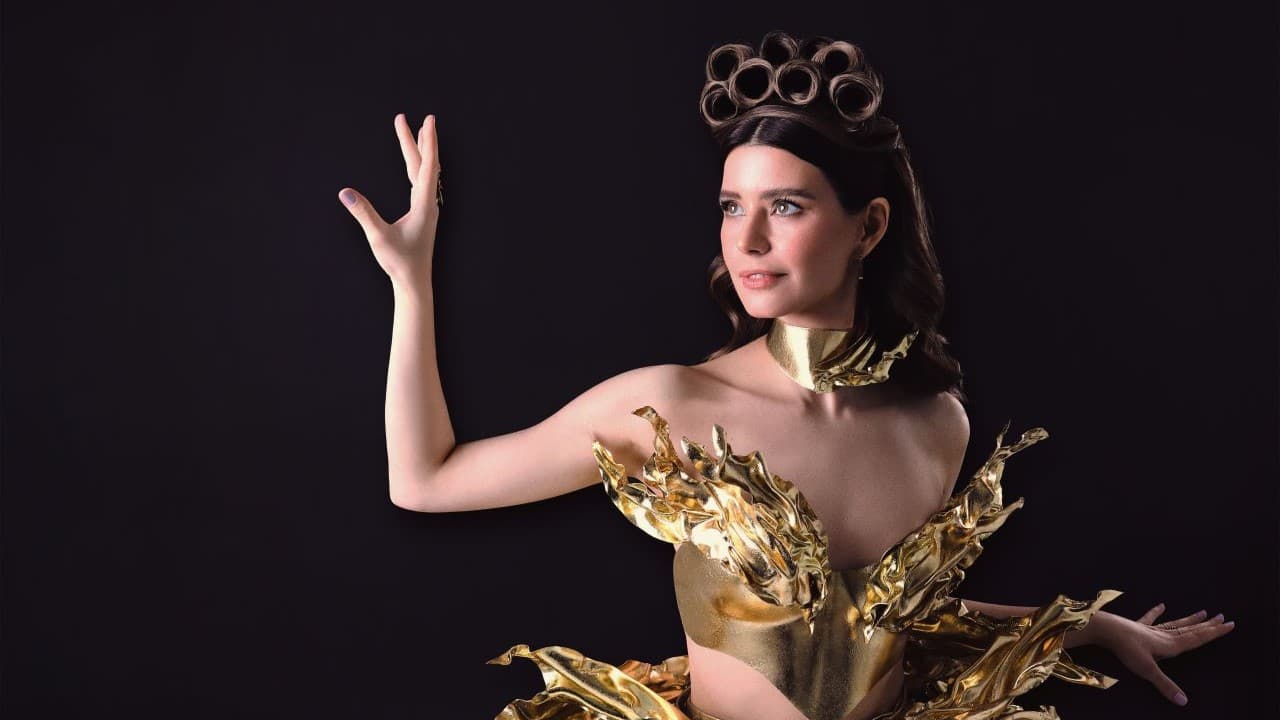 Beren Saat, ilk EP'si 'Exuberance' ile müzik kariyerine başladı