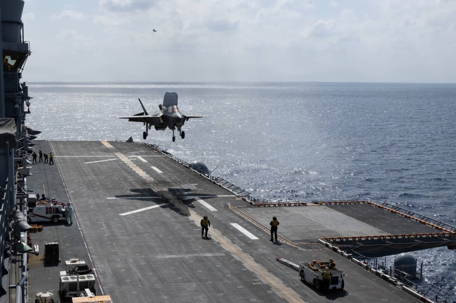 U.S. sending more than 2,200 Okinawa-based marines to Middle East, reports say