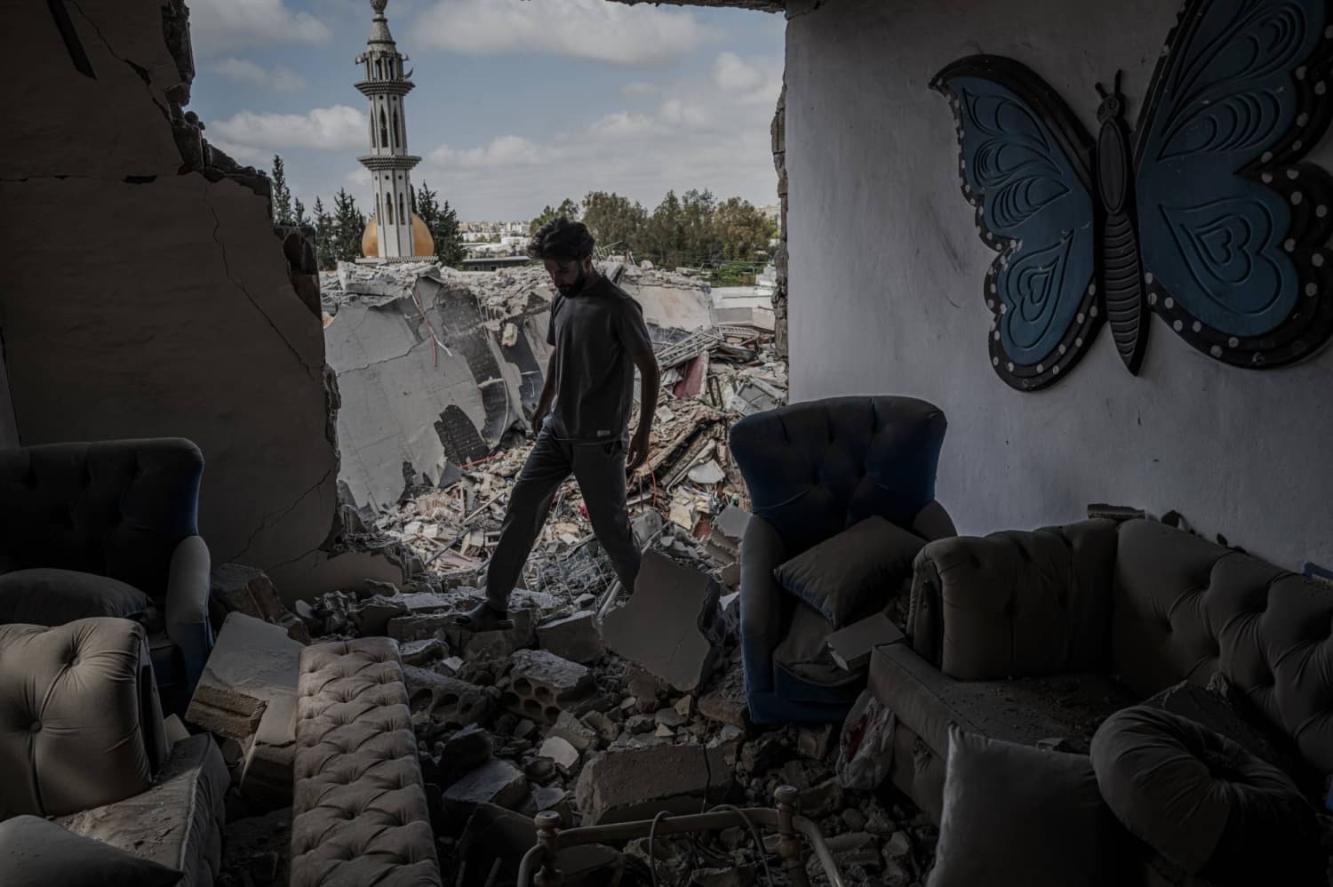 Israel Intensifies Strikes on Lebanon, Expands Ground Operations Beyond Security Zone