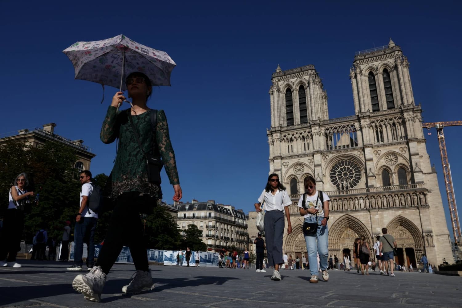Europe Experiences Record Temperatures Amid Spring Heat Wave