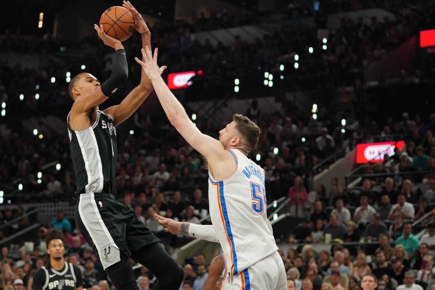 Victor Wembanyama Leads Spurs to Victory Over Thunder, Setting Up Game 7