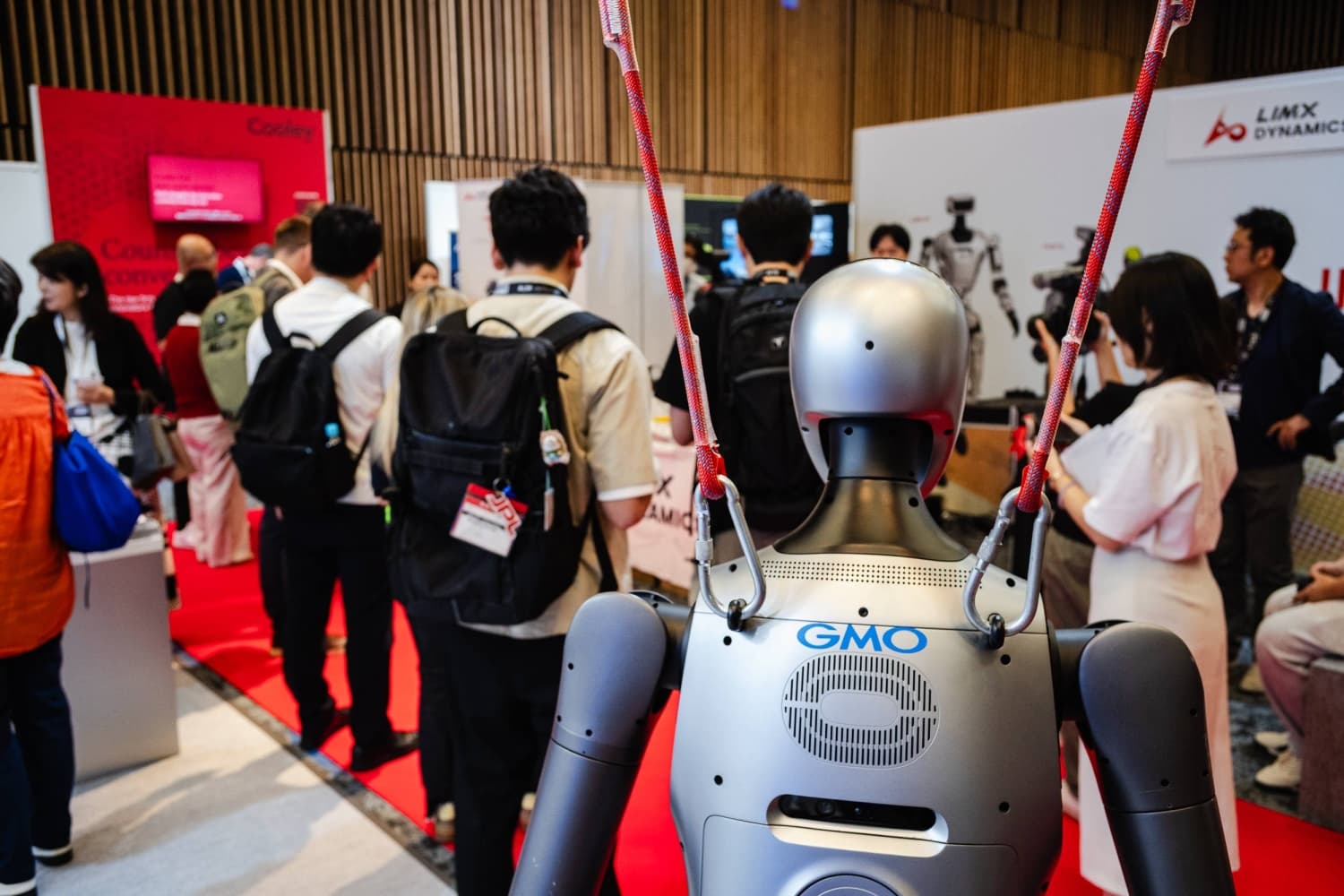 Global Labor Shortages Drive Increased Investment in Humanoid Robots