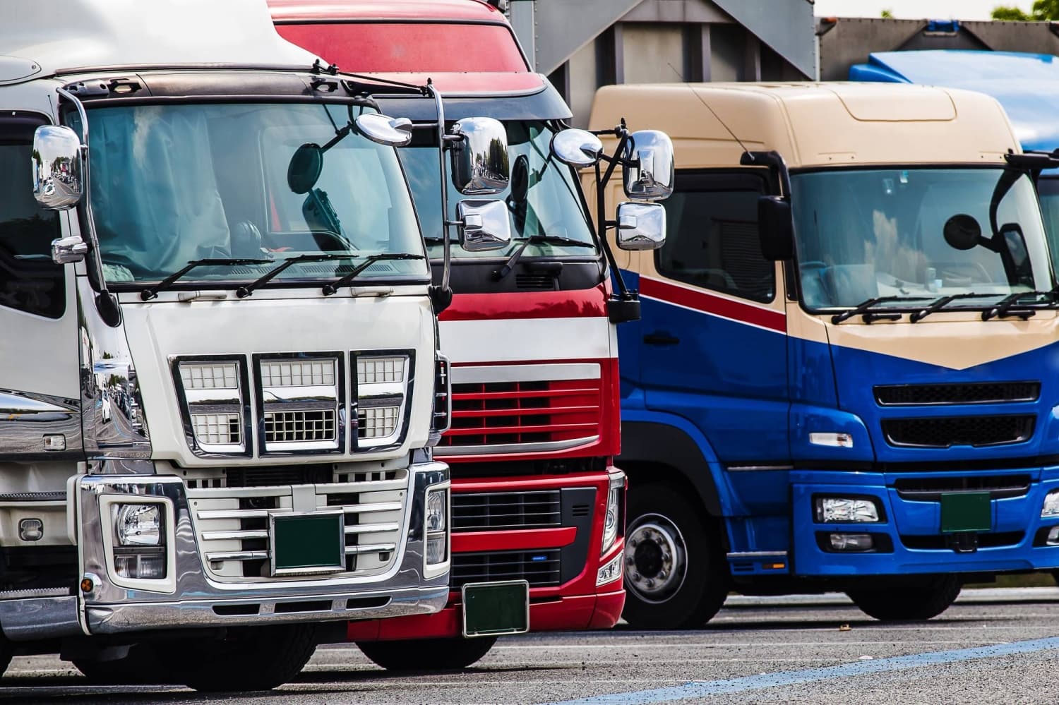 Trucking Industry Considers Fuel Surcharges Amid Iran Conflict Uncertainty