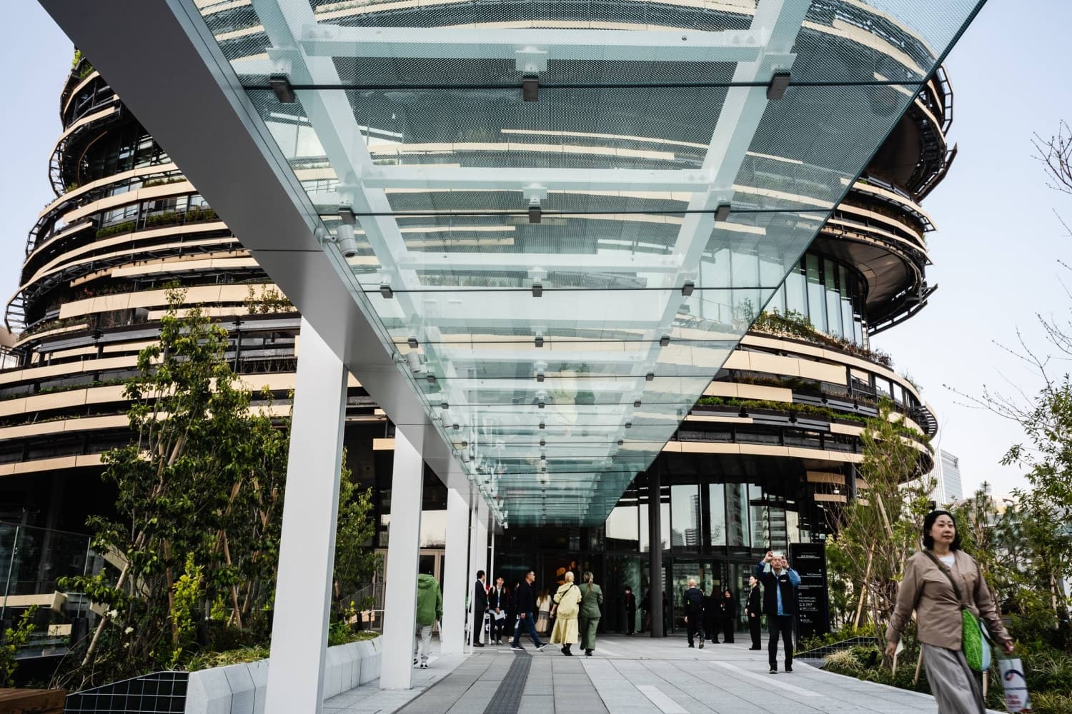 Takanawa Gateway Museum Develops Its Identity Amid Open Spaces for Visitors