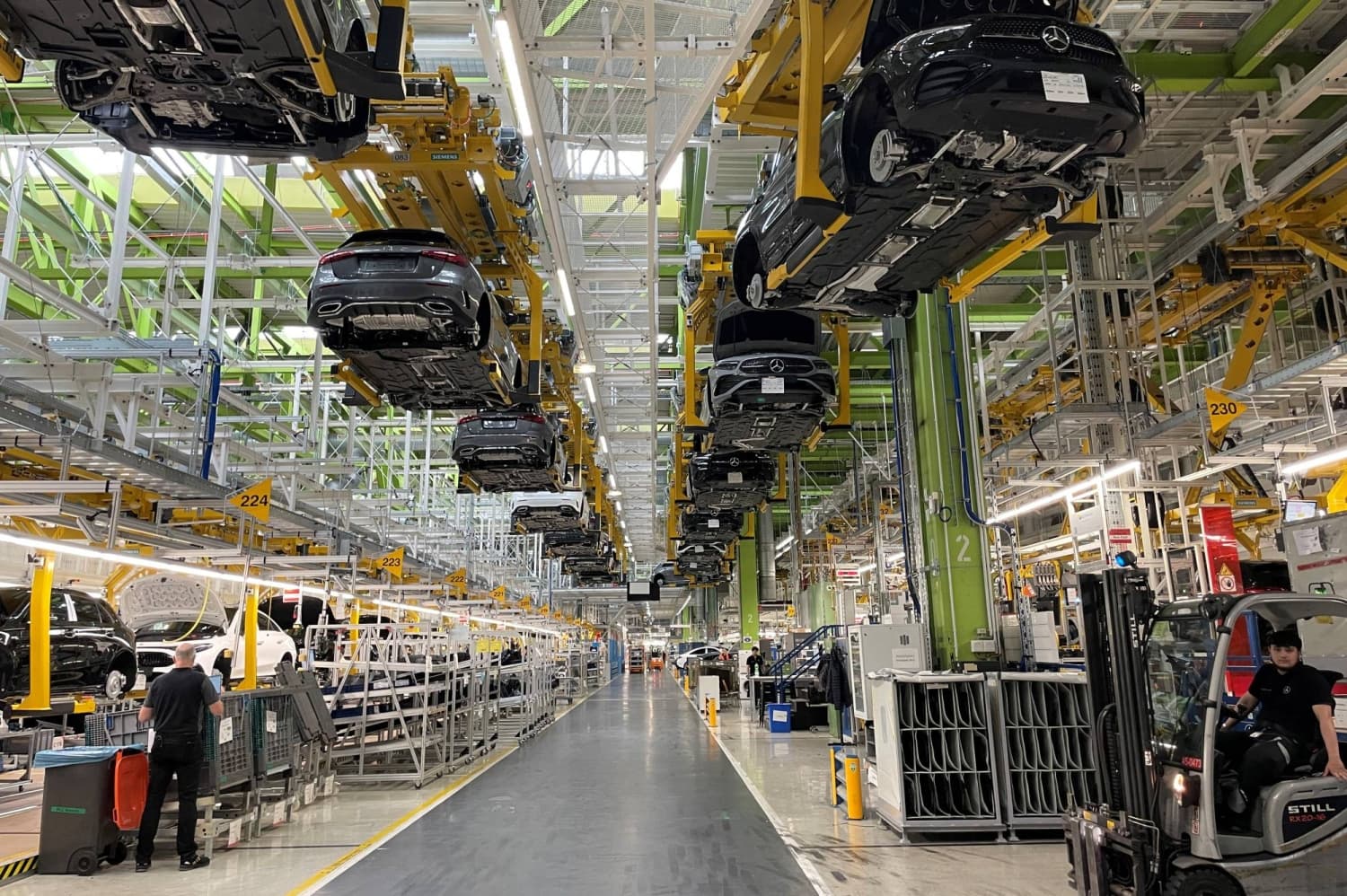 German carmakers weigh China and defense tie-ups for idle plants
