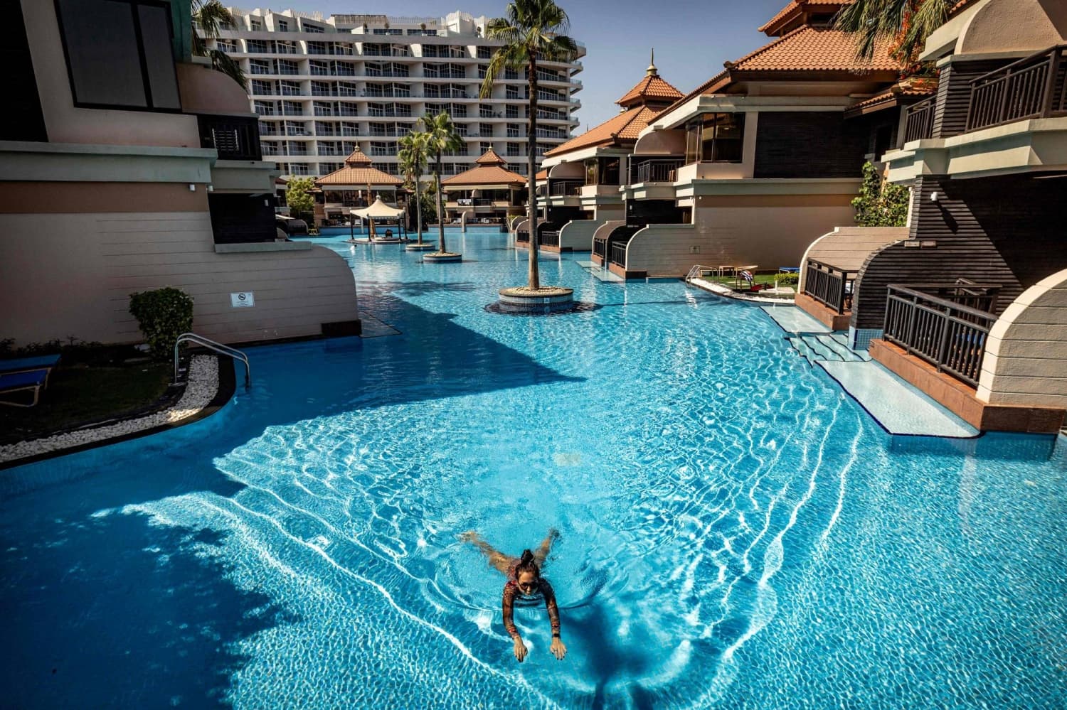Dubai luxury hotels woo staycationers as tourists flee