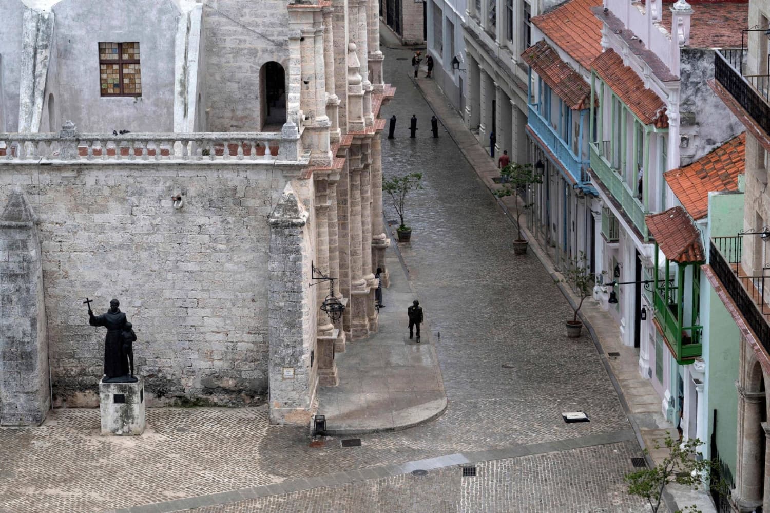 Powerful earthquake strikes off Cuba, felt in Mexico and Florida