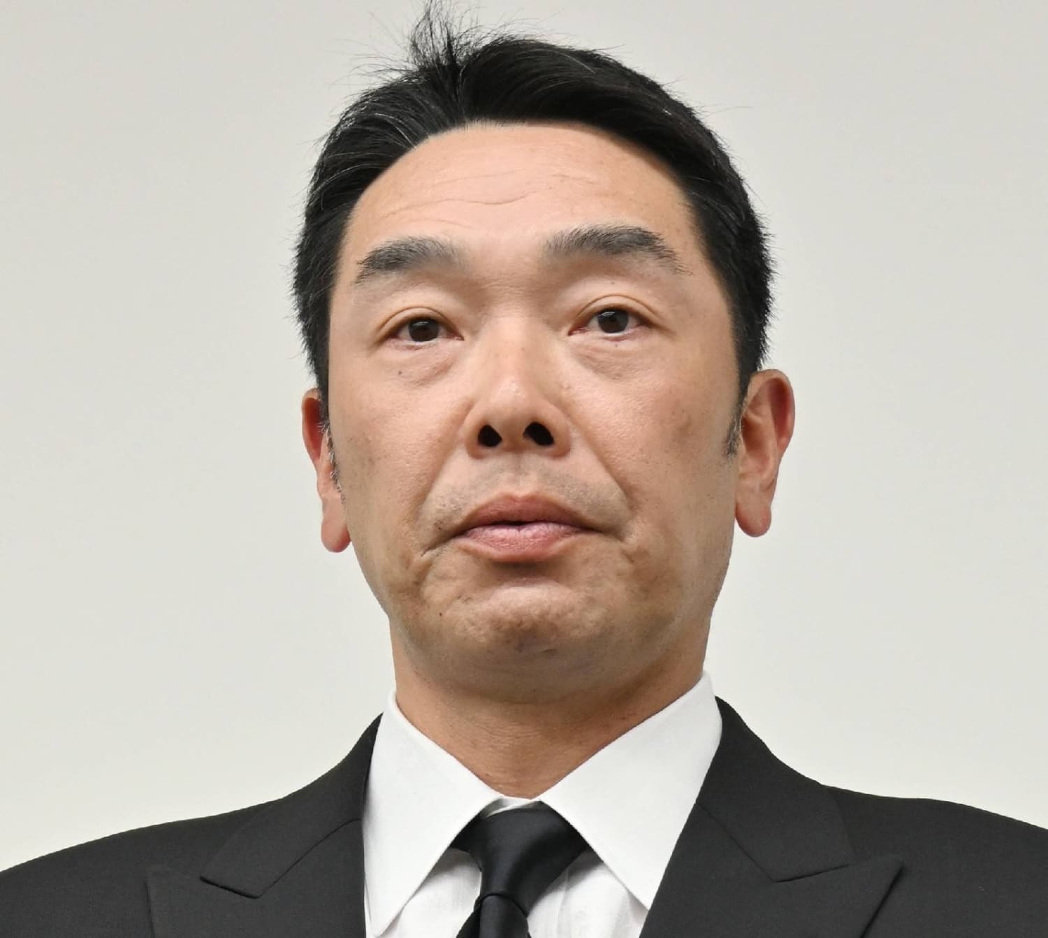 Former Giants Manager Abe Referred to Prosecutors for Alleged Assault