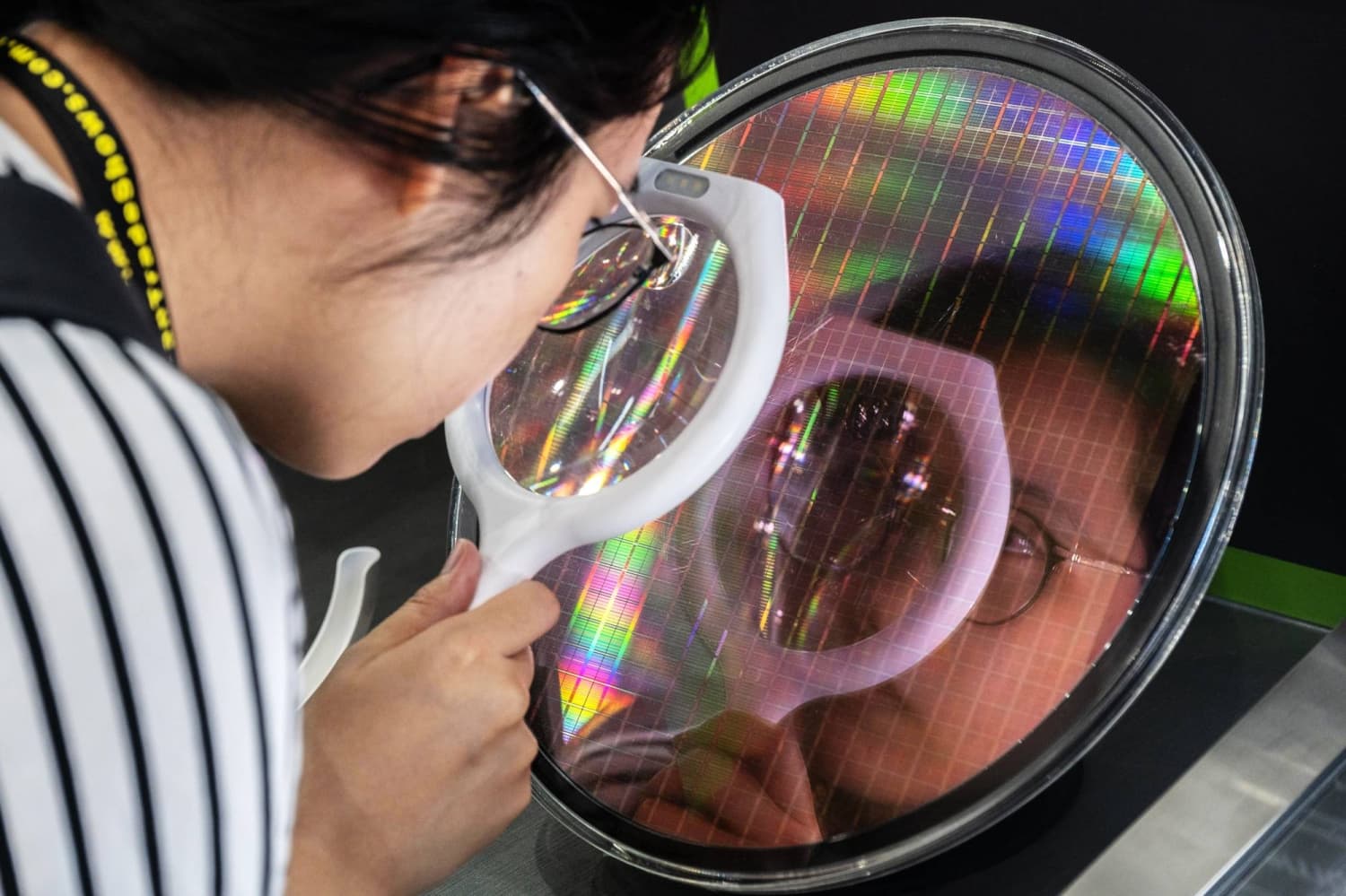 Taiwan Considers Restrictions on AI Chip Exports to China to Align with U.S. Policy