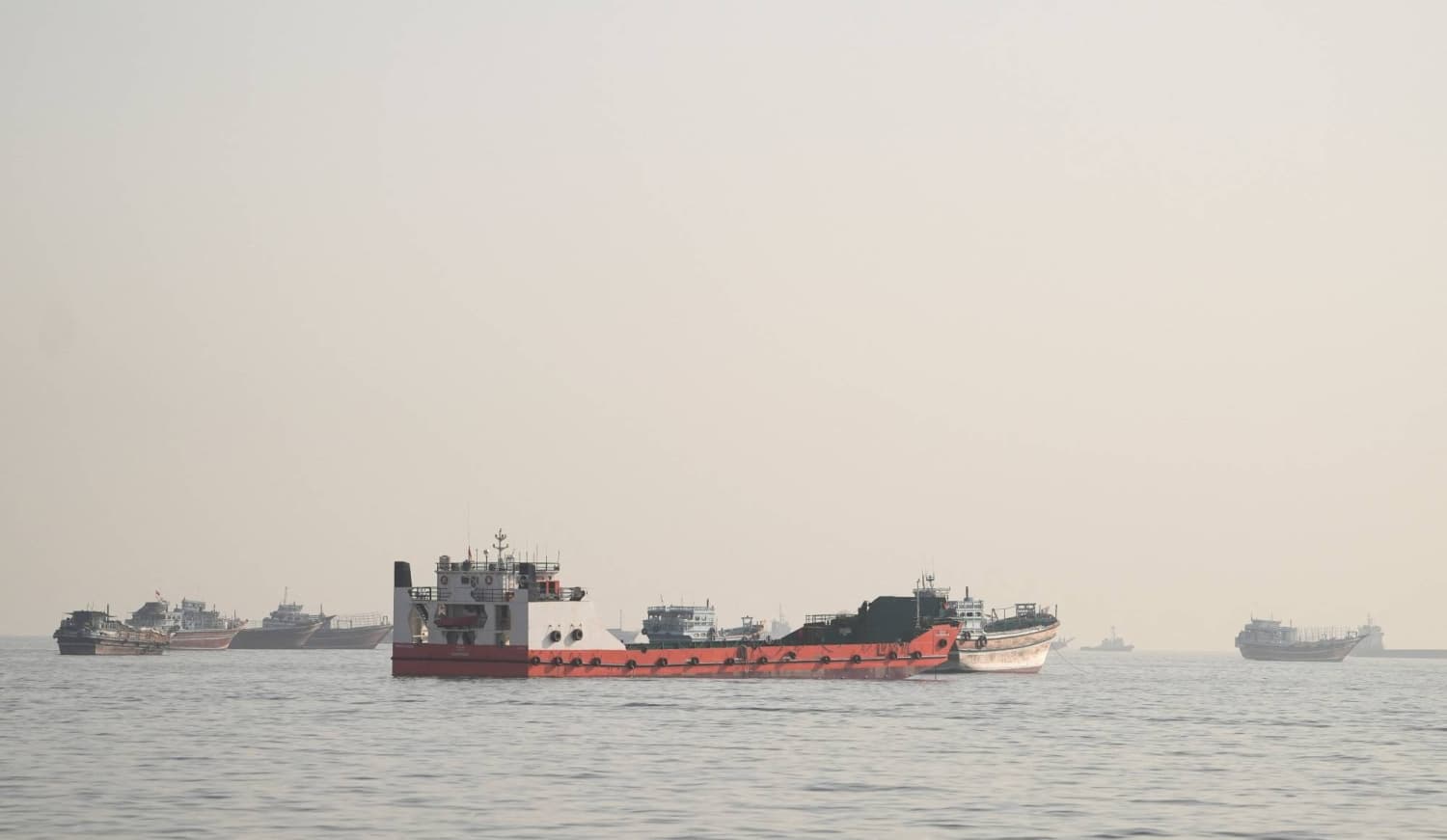 Oil Prices Rise Amid Renewed U.S. Strikes on Iran, Impacting Truce