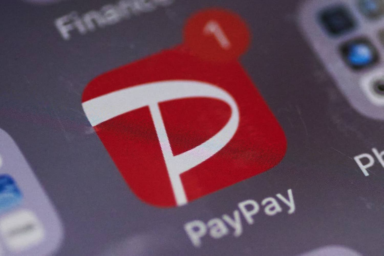 Man Arrested for Mobile Payment Fraud with Possible Criminal Ties