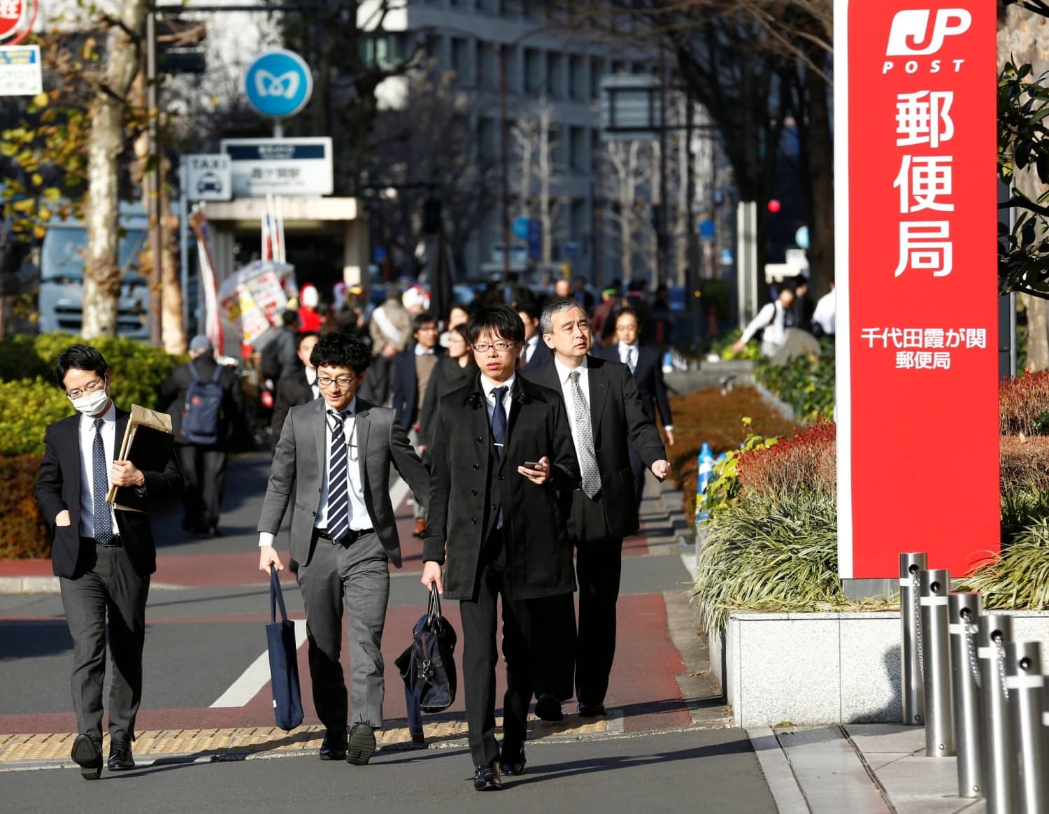 Parliament Approves Bill to Update Postal Laws and Support Post Office Network