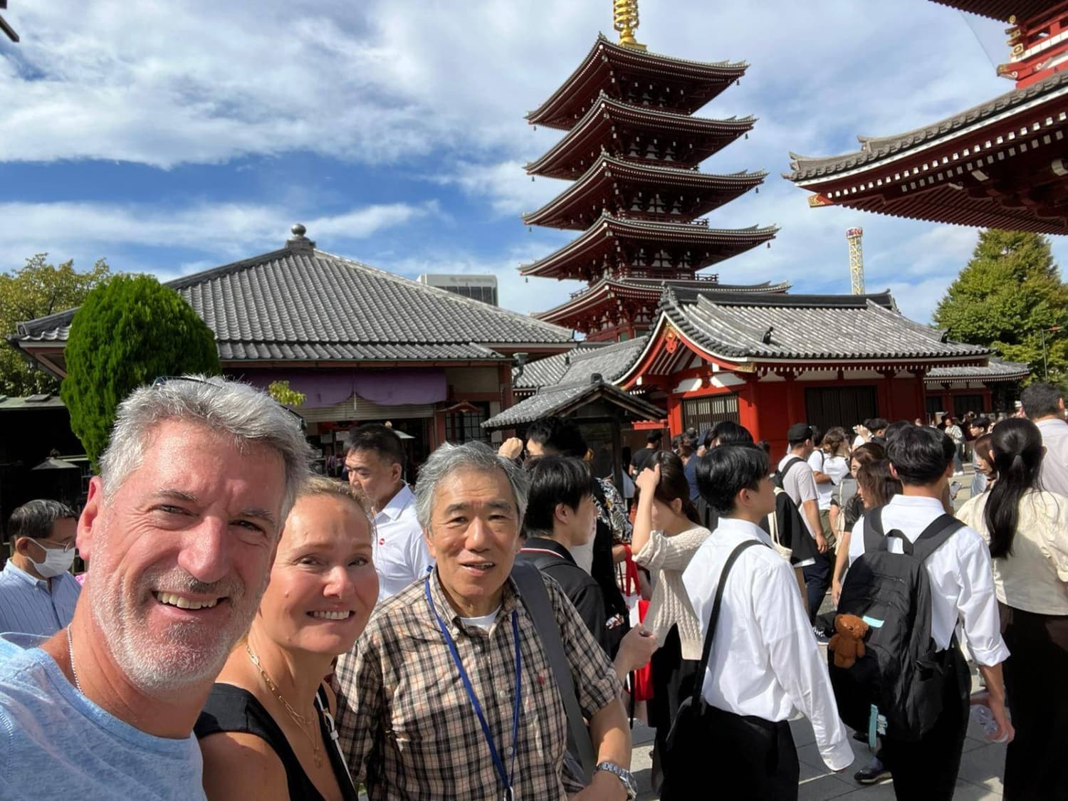 Japan's Senior Tour Guides Embrace New Roles in an Aging Society