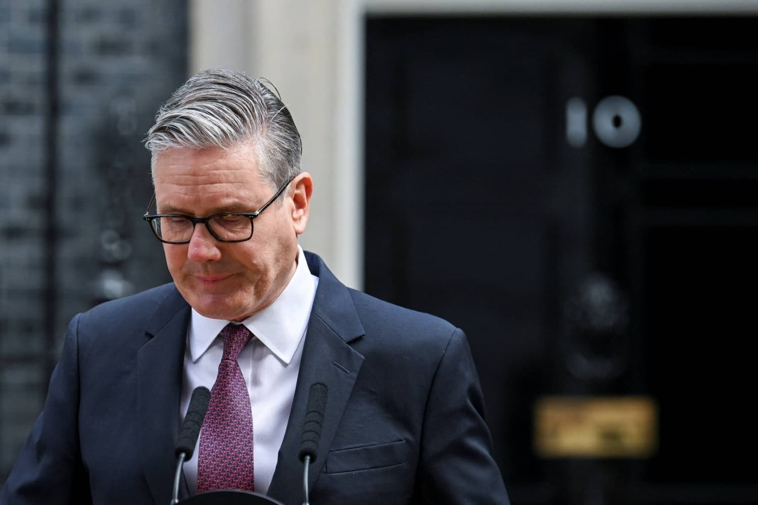 Starmer Leaves Downing Street Without Clearly Defining His Vision