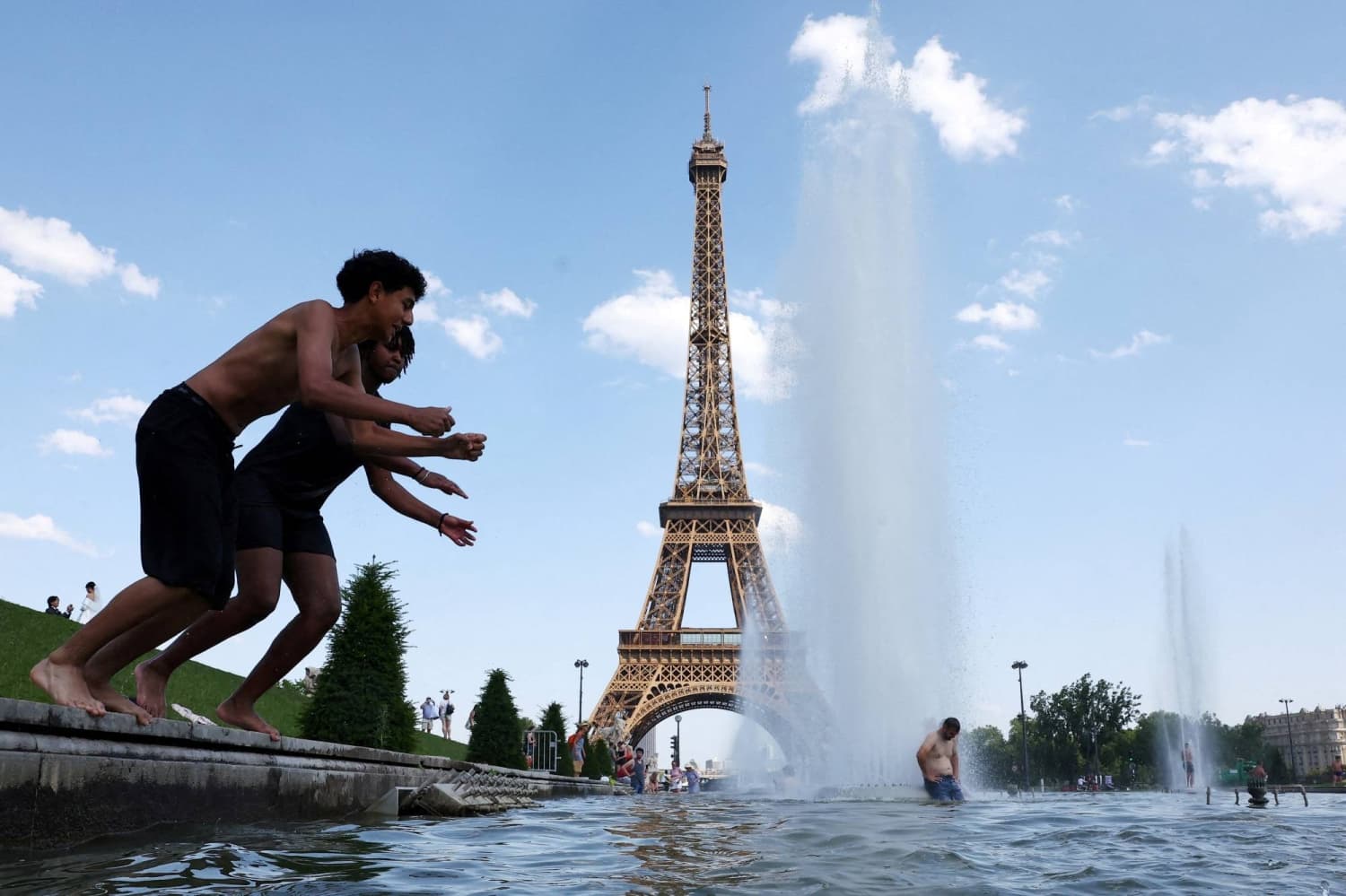 Global Surge in Heat Stress Linked to Increase in Tropical Nights, Study Finds