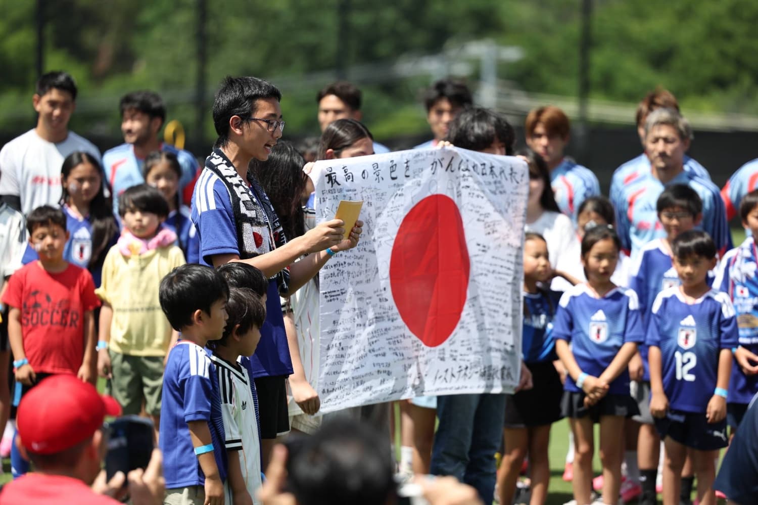 Young Boy's Speech Motivates Samurai Blue at World Cup