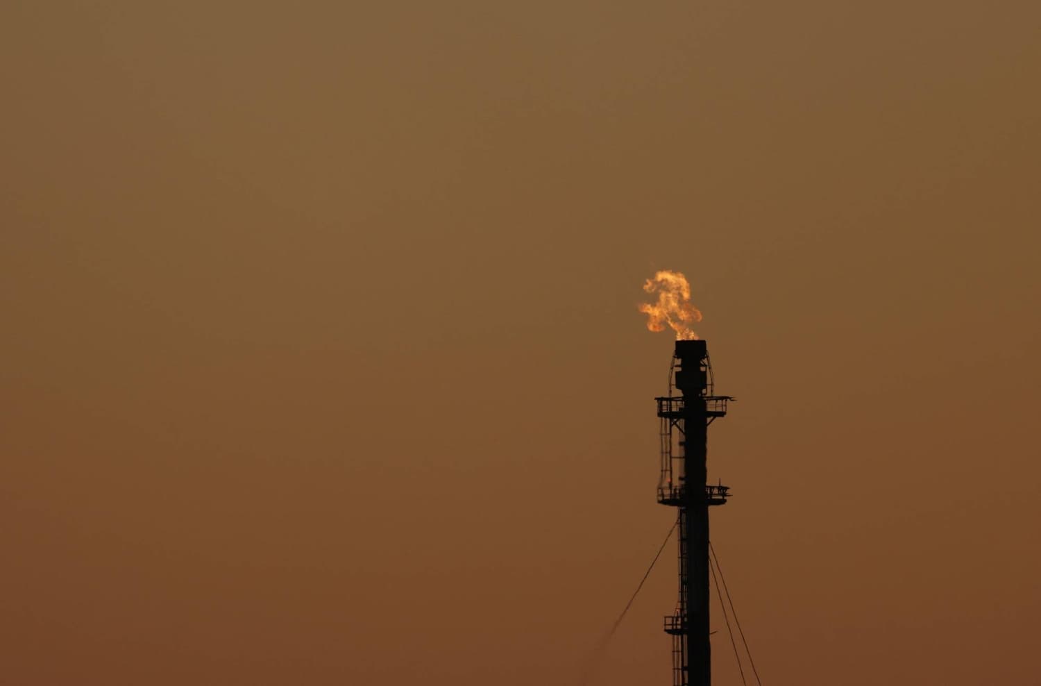 Iran Seeks to Attract Asia's Top Oil Importers Following U.S. Waiver