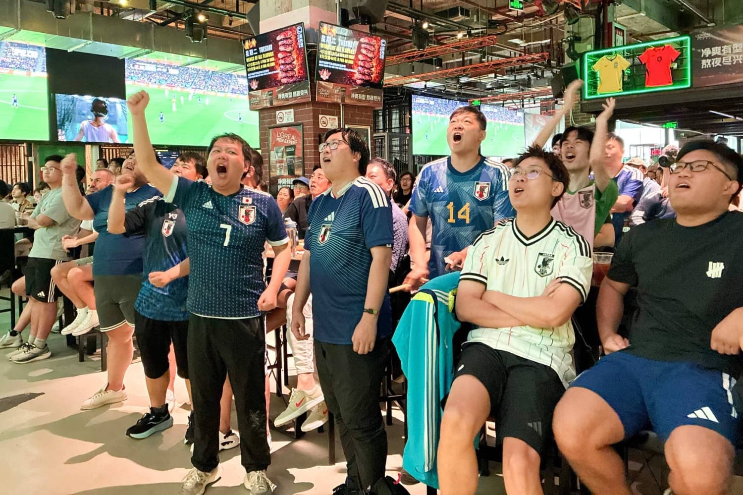 Chinese Fans Support Japan at World Cup, Emphasizing Soccer Over Politics