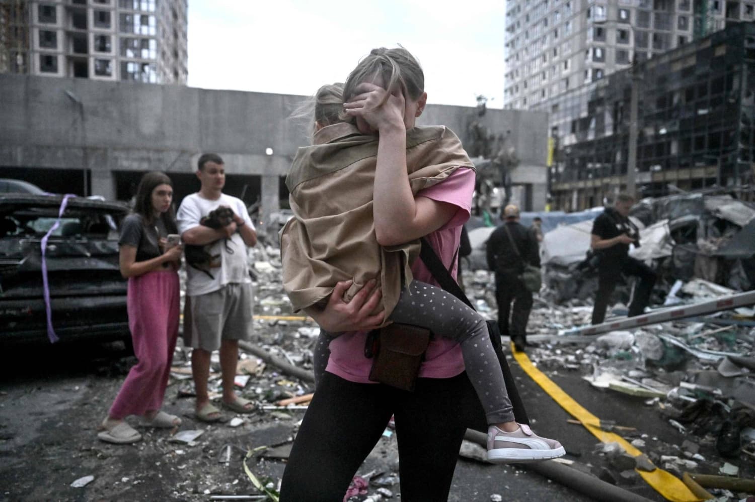 Kyiv on Edge as Russia Intensifies Missile Strikes Amid Ongoing Conflict
