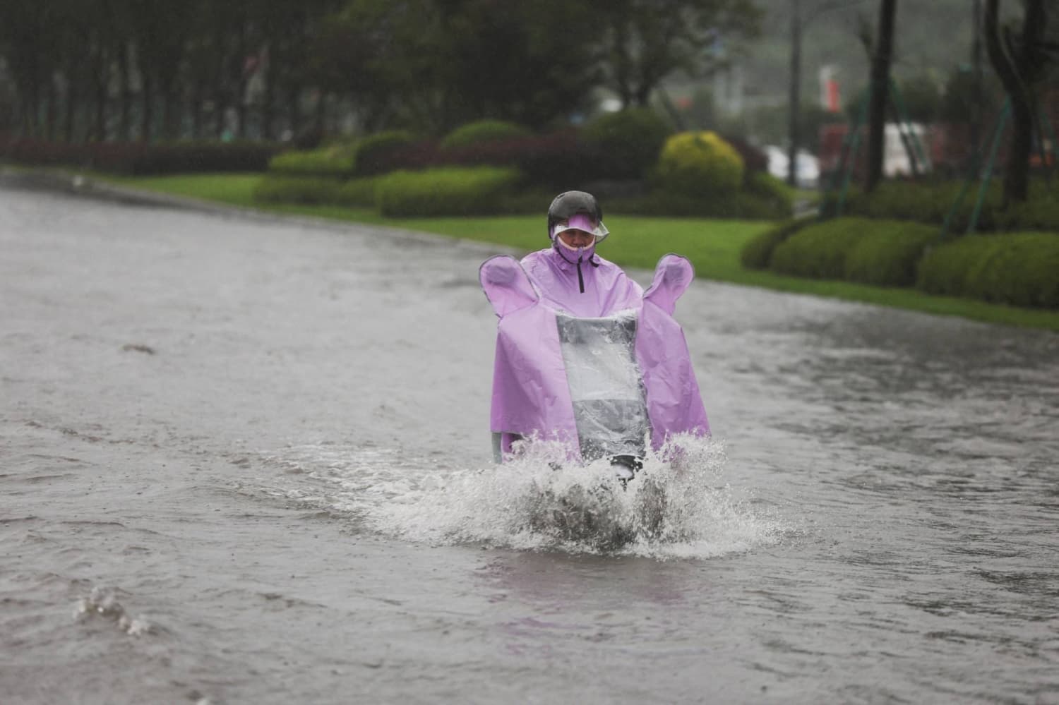 Typhoon Bavi Hits Eastern China, Bringing Threat of Heavy Rainfall