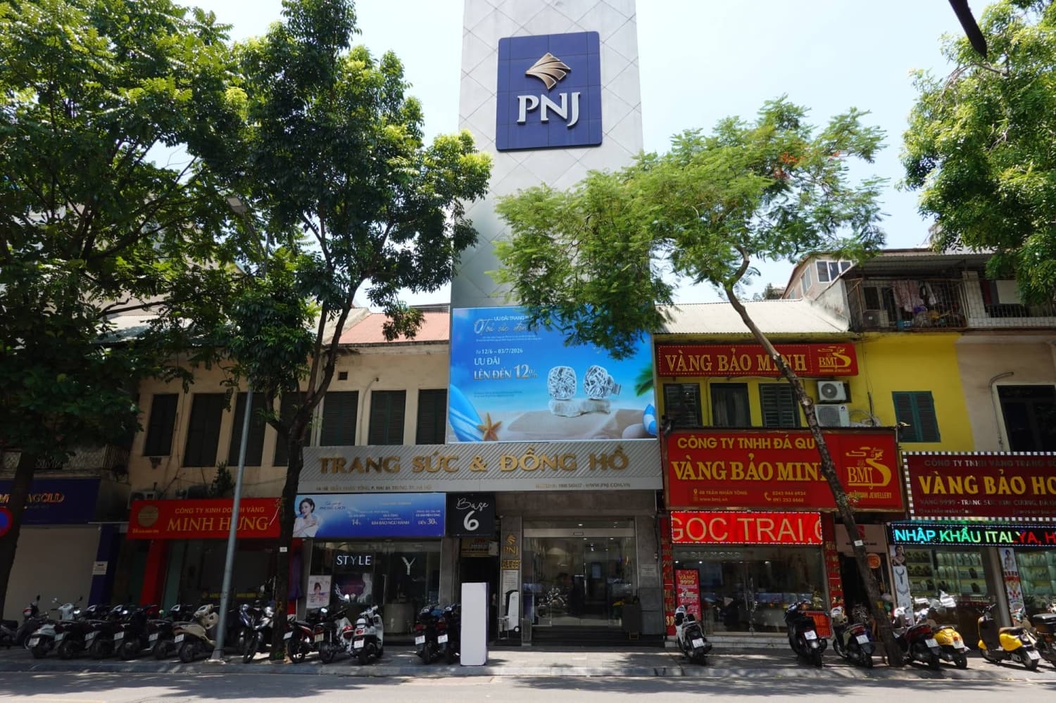 Former Phu Nhuan Jewelry Official Arrested in Alleged Gem Smuggling Case