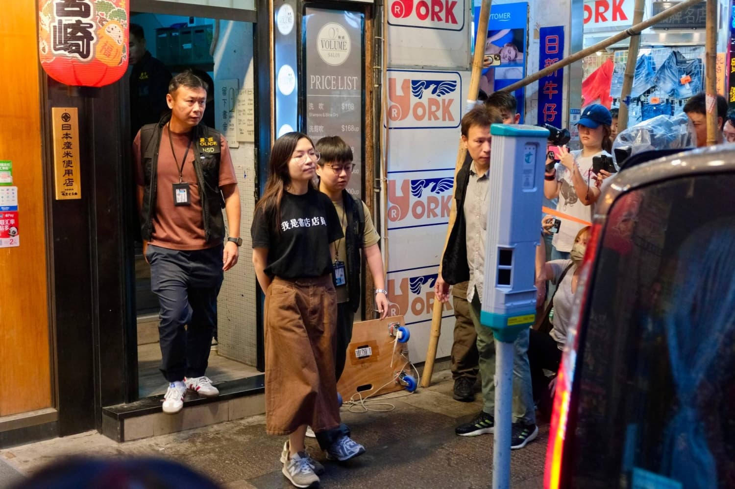 Hong Kong Police Conduct Raid on Independent Bookstore Operated by Ex-Journalists