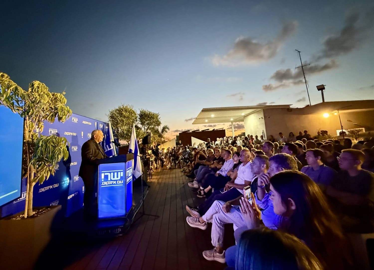 Former General Gadi Eisenkot Emerges as Key Challenger to Netanyahu