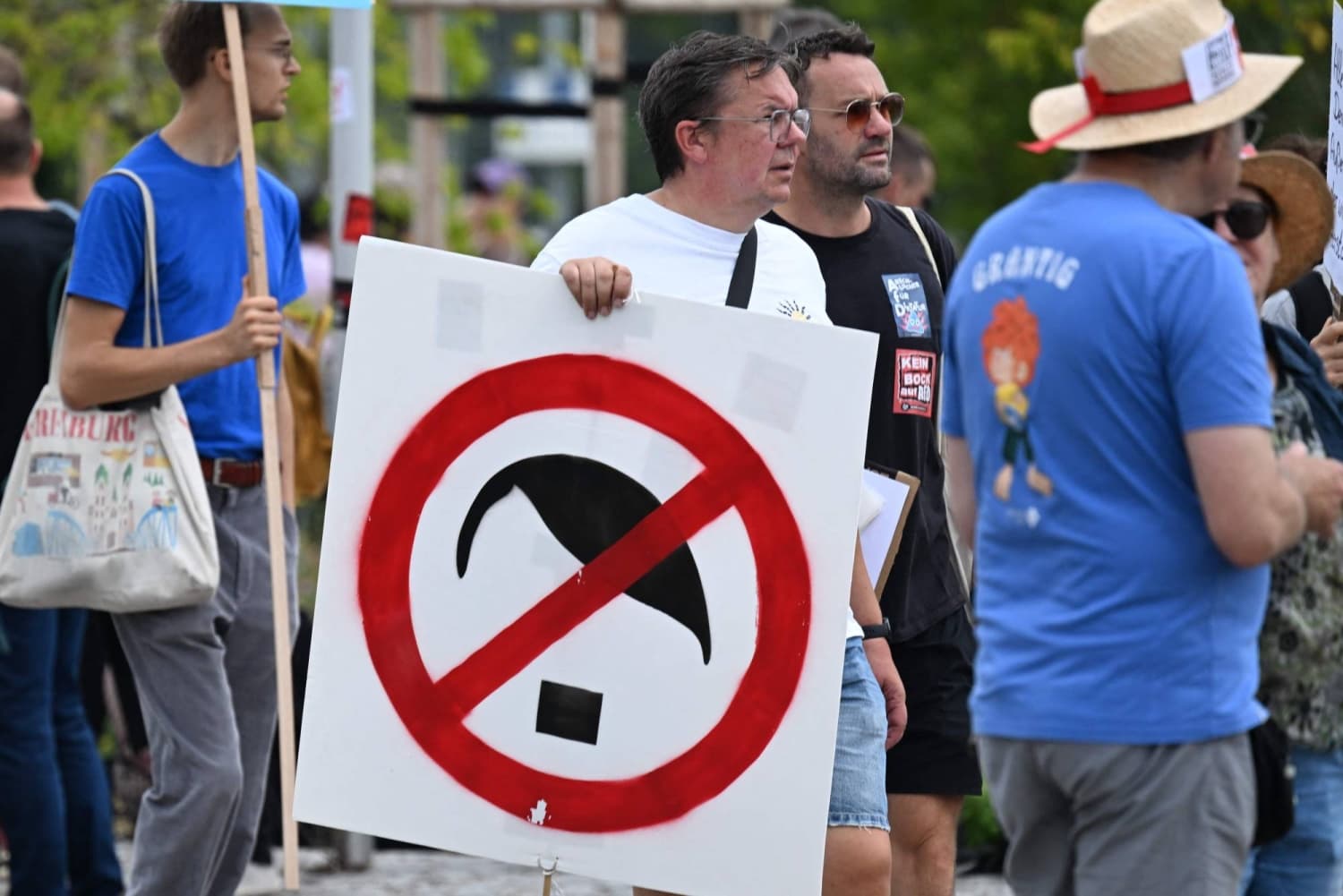 Austria Aims to Prevent Nazi Pilgrimages at Hitler's Birthplace After Major Renovation