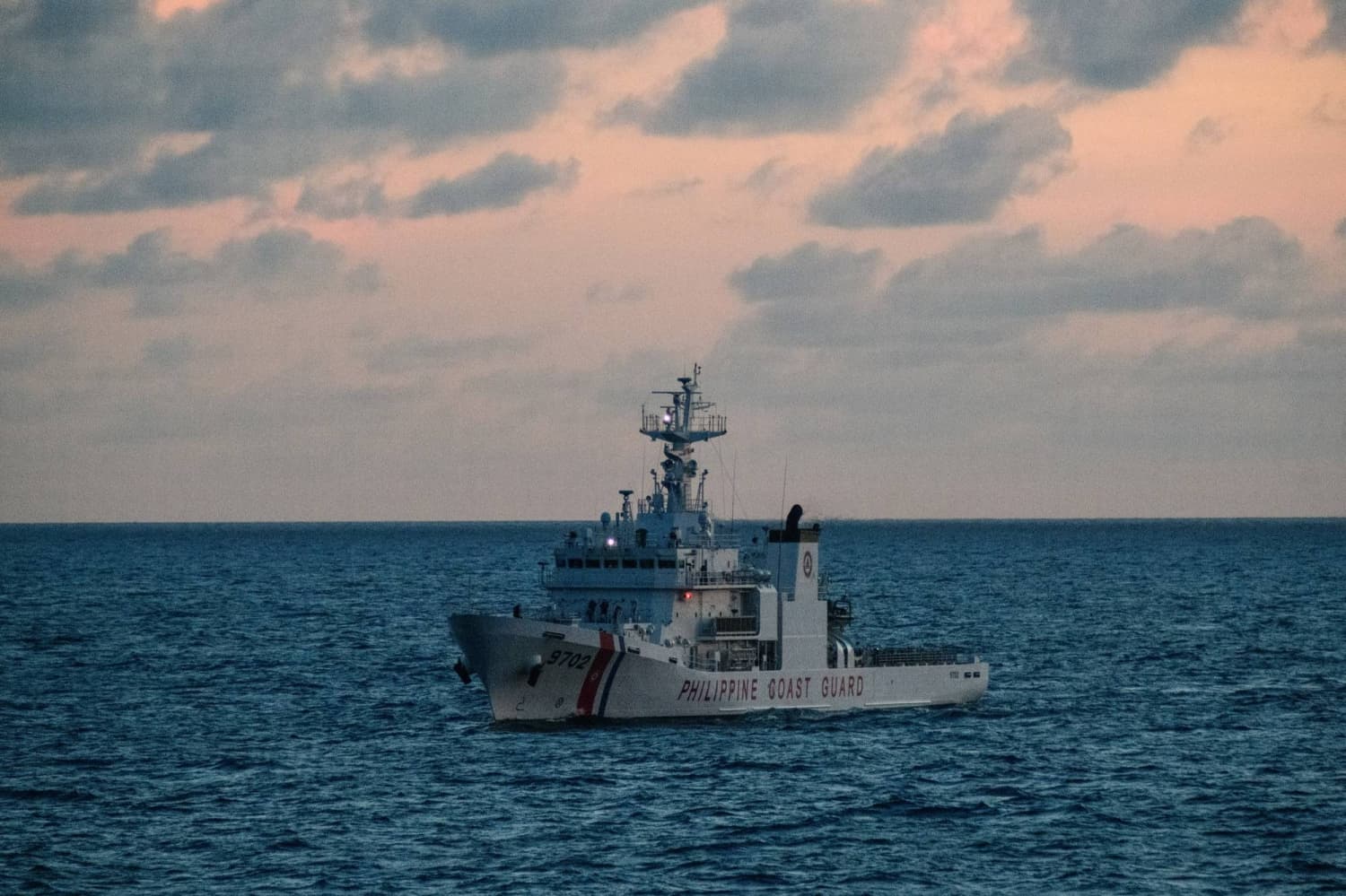 Philippines reports injury to sailor by Chinese coast guard using baton