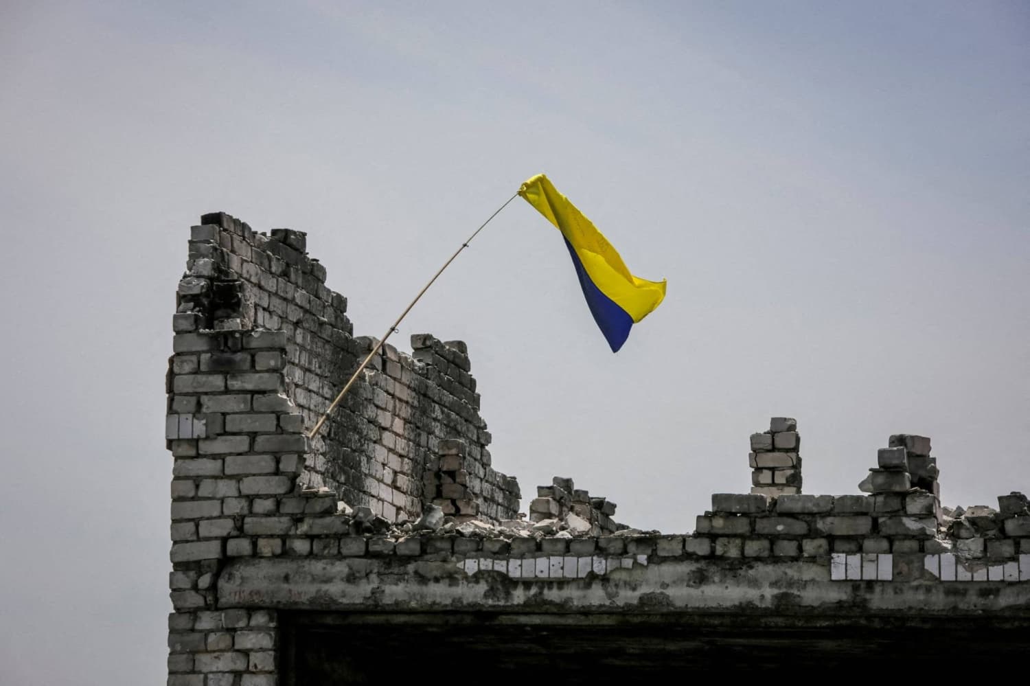 Ukraine Appoints New Military Commander Amid Protests and Leadership Tensions