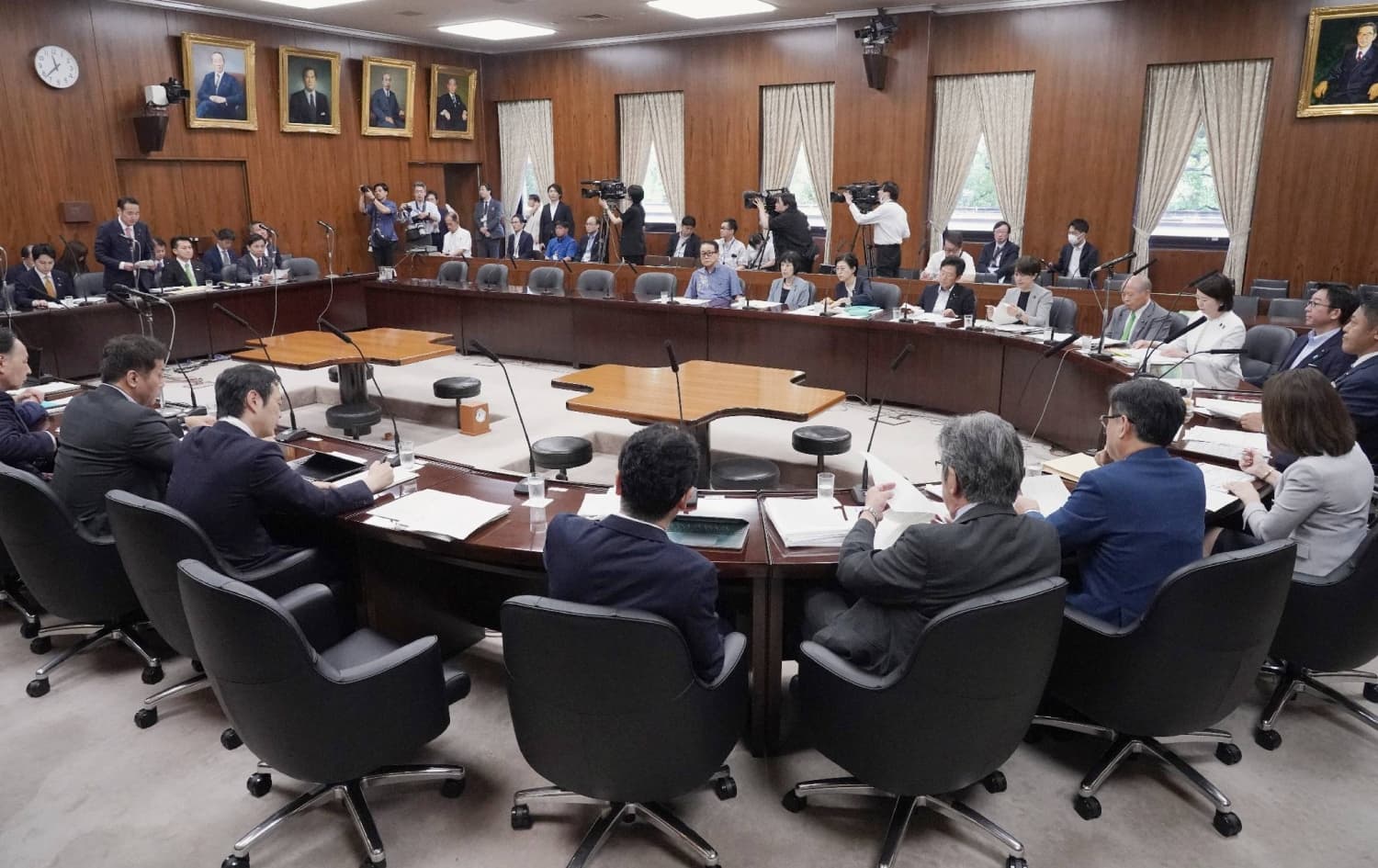 Japan Innovation Party's Priorities Influence Parliamentary Agenda Amid Relief Delays
