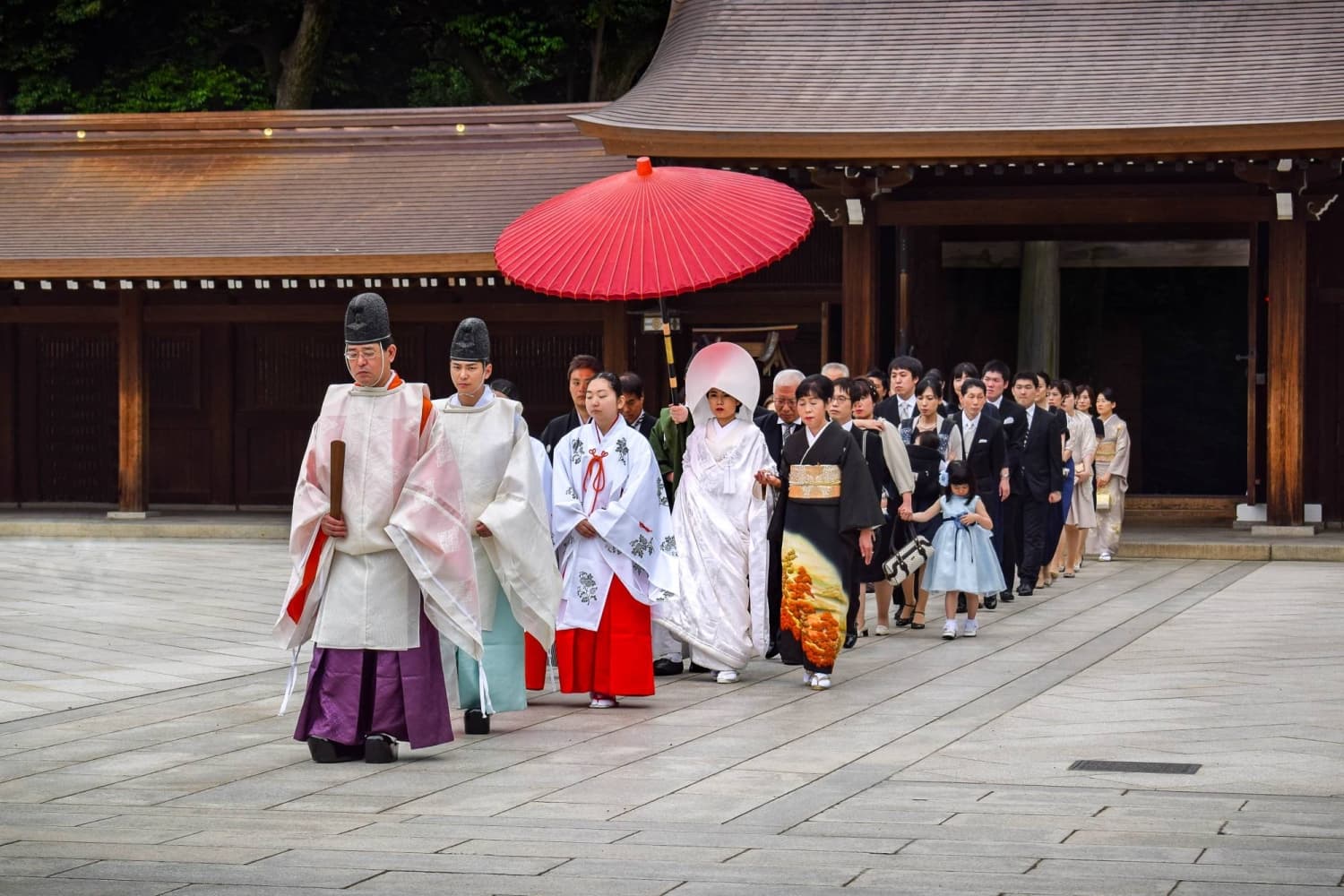 Japan's Fixed Wedding Cash Gifts Strain Newlyweds Amid Rising Costs