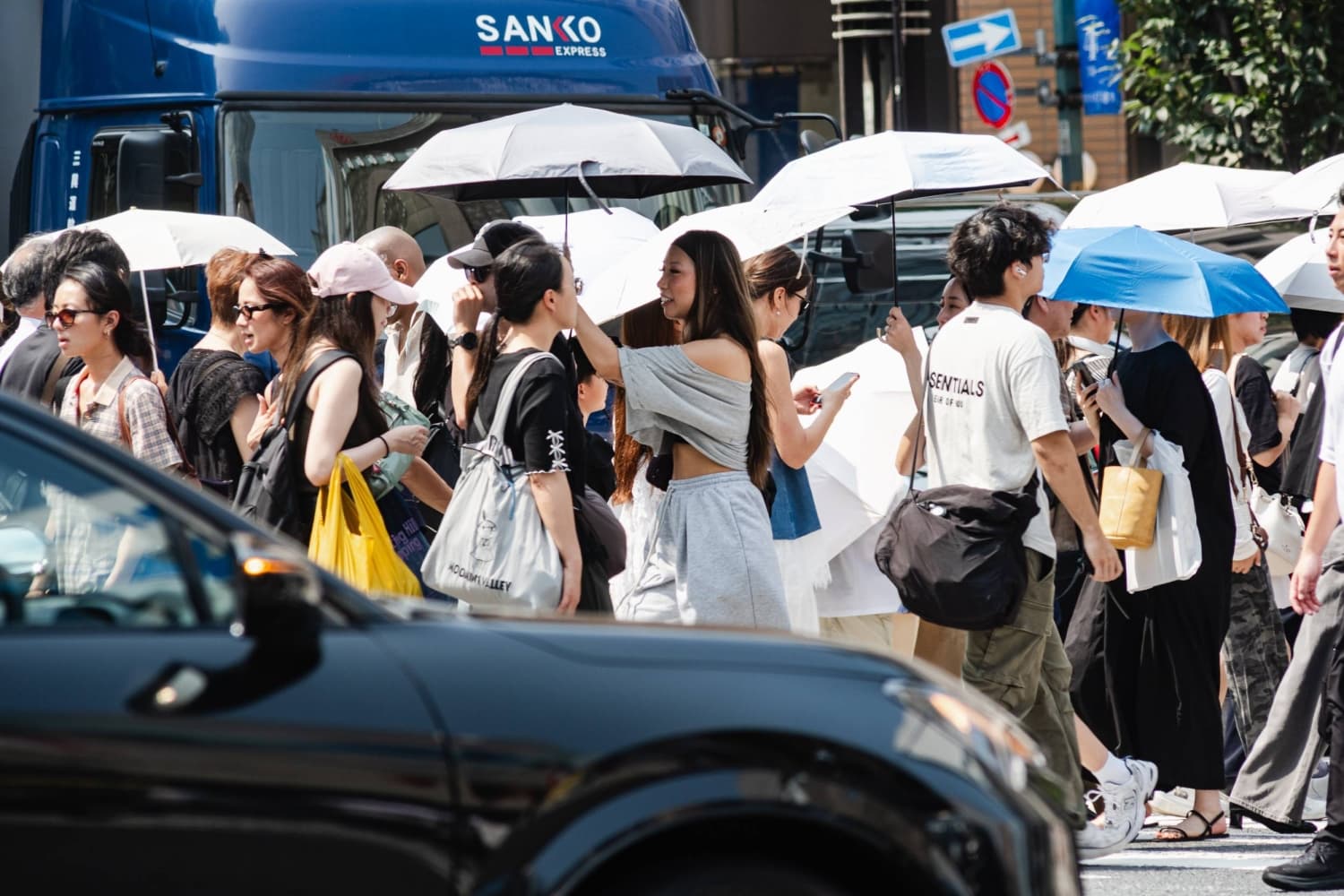 Japan's Population Falls Below 120 Million Amid Rising Foreign Residents