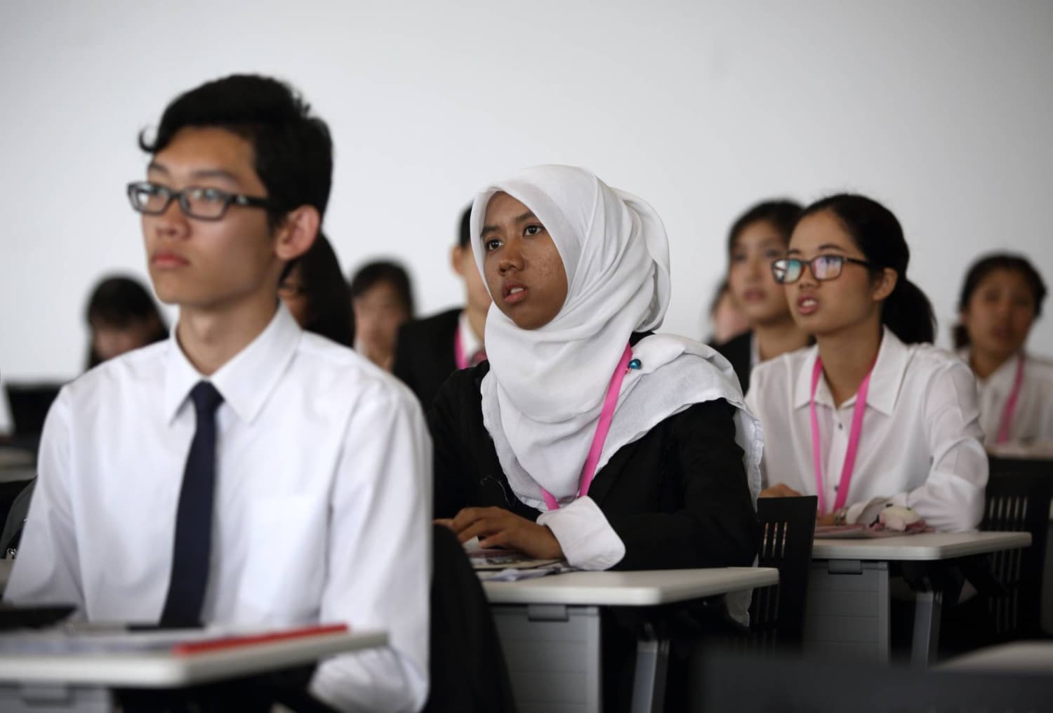 Japan Faces Language Challenges in Education and Communication