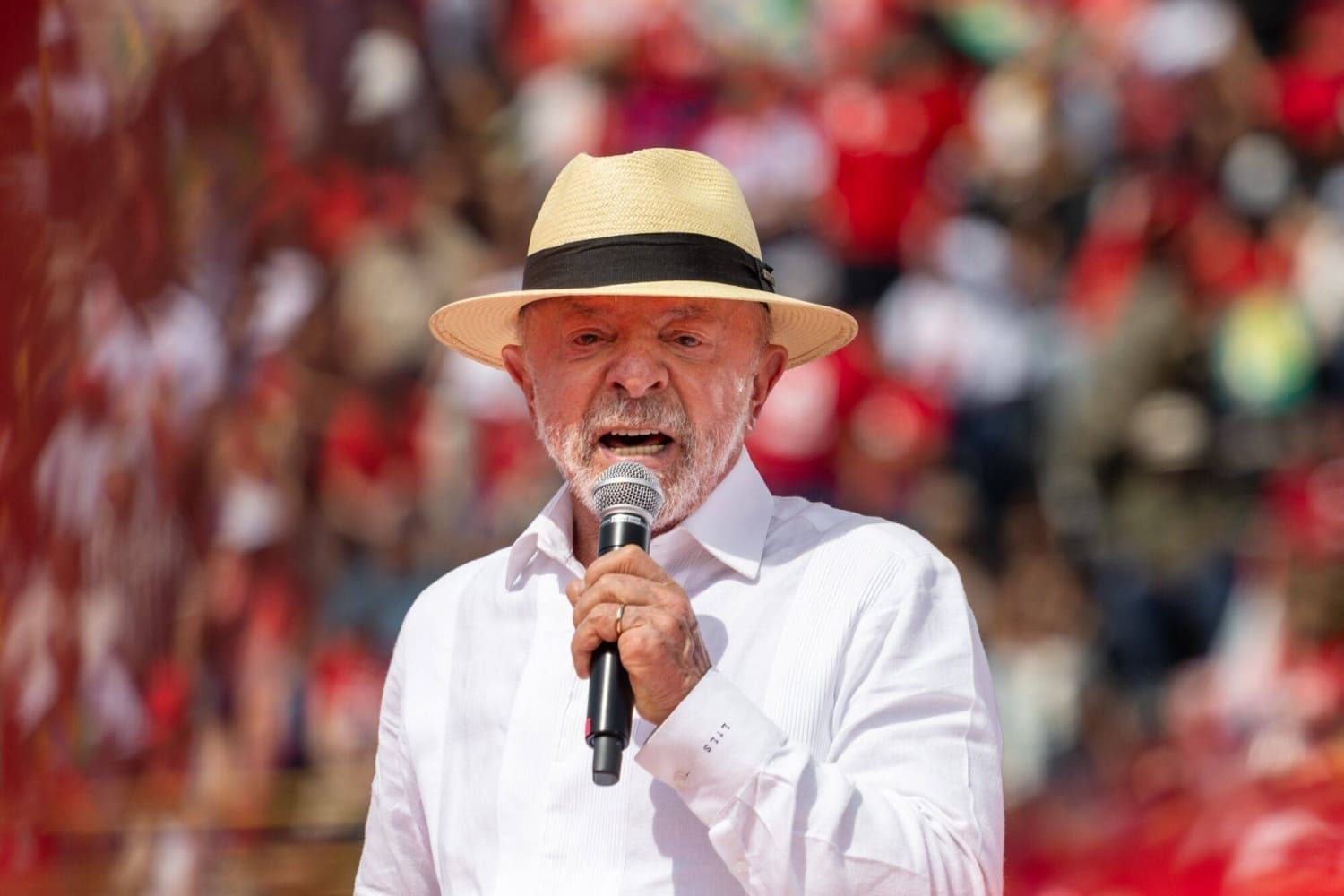 Brazil's Lula Begins Reelection Campaign to Reconnect with Workers Party Supporters
