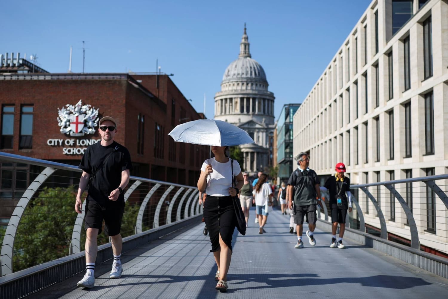 European Heat Waves Lead to €43 Billion in Economic Losses and Limited Insurance Coverage