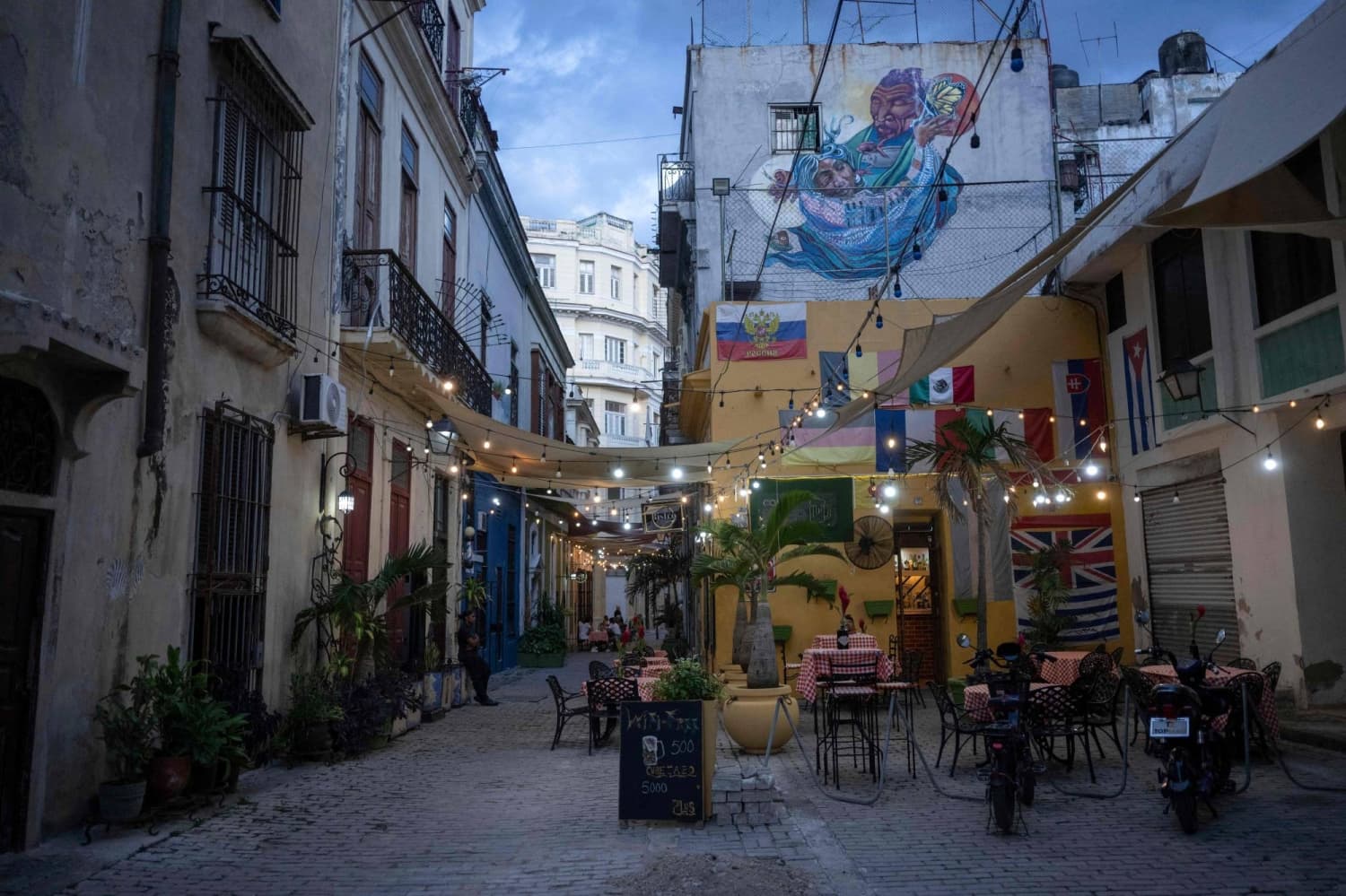 Havana Faces Uncertainty After Prolonged Power Cuts and Fuel Embargo