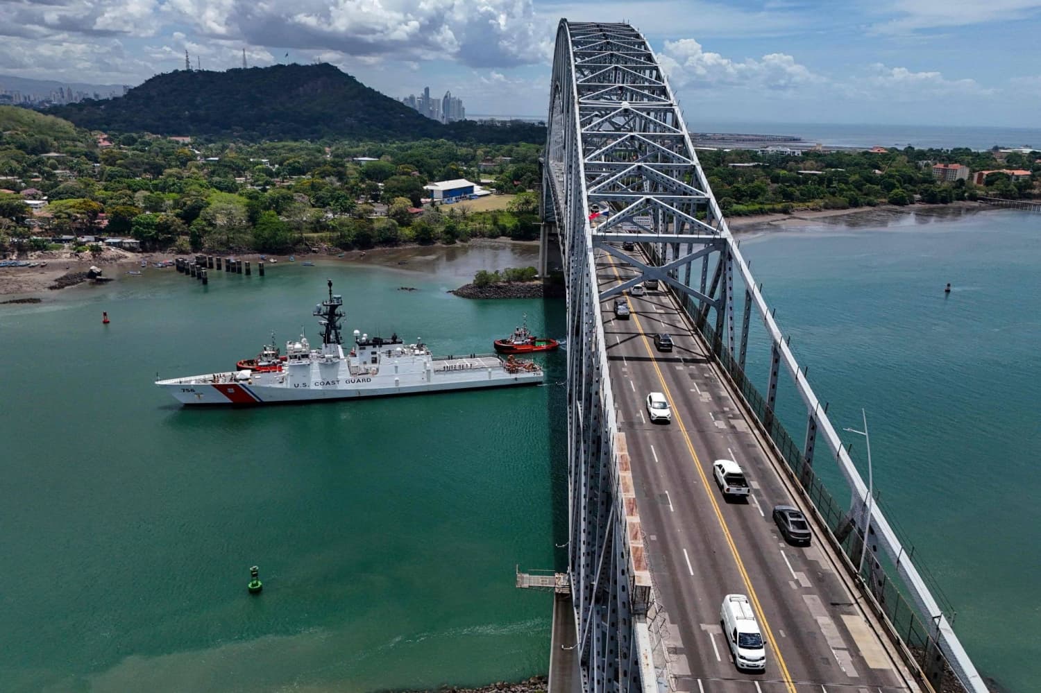 Panama Canal to Cut Daily Vessel Allowance Amid El Niño-Induced Drought