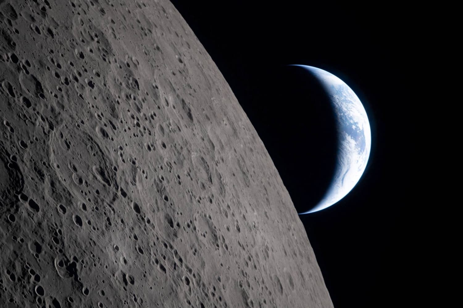 NASA Study Indicates Certain Earth Microbes May Survive on the Moon