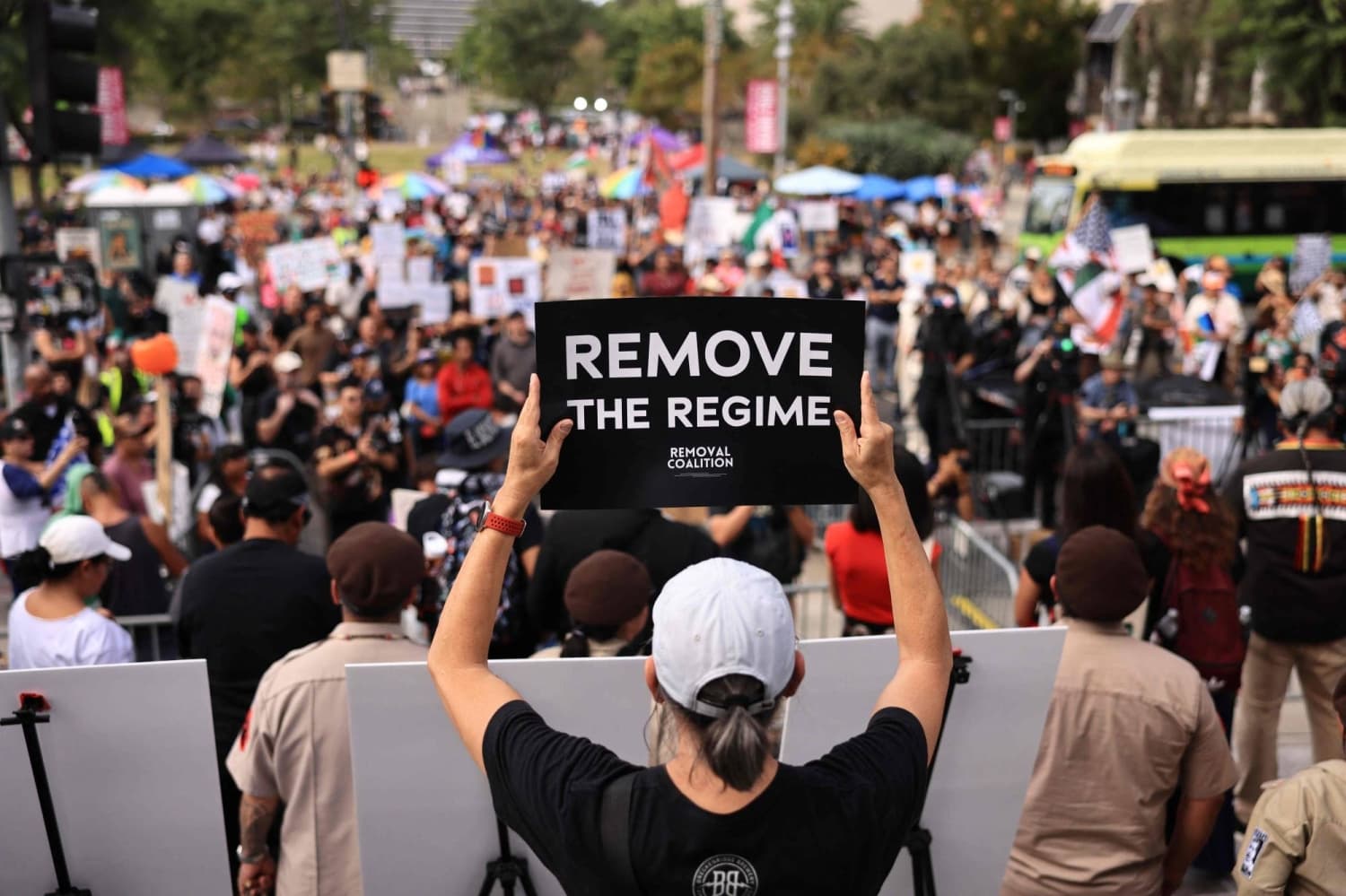 Nationwide 'No Kings' Events Aim to Encourage Early Voting Participation
