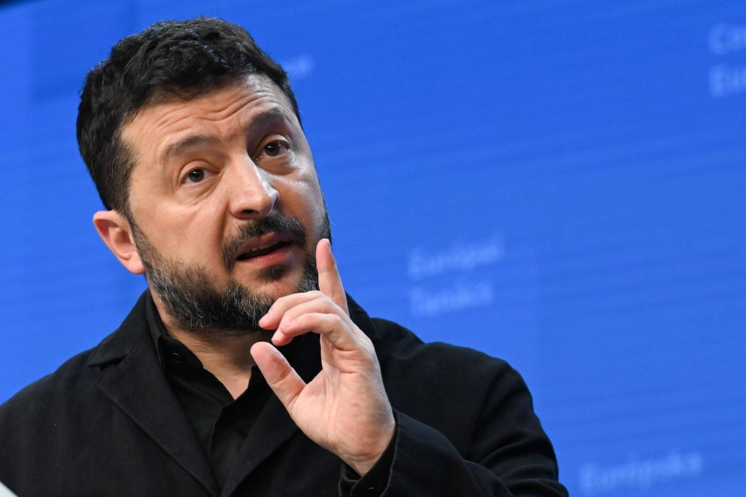 Zelenskyy accuses Trump of urging Ukraine to surrender to Russia