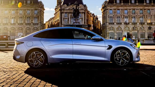BYD, Çin'de otonom sürüş kazalarının masraflarını karşılayacak