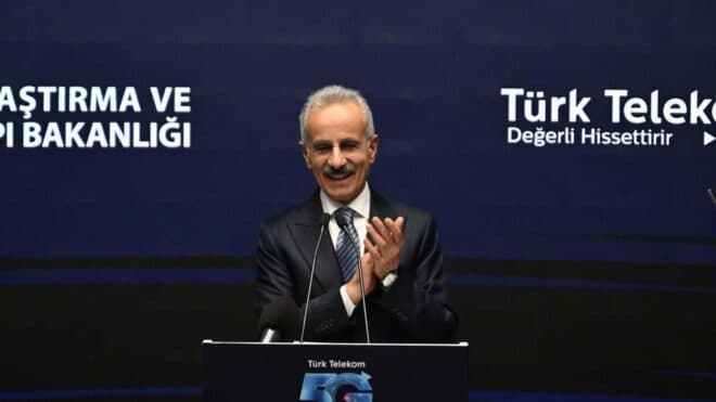 Ulaştırma ve Altyapı Bakanı yine söyledi: "5G'yi 2 yıl içerisinde Türkiye'nin her noktasına eriştirmeyi hedefliyoruz."