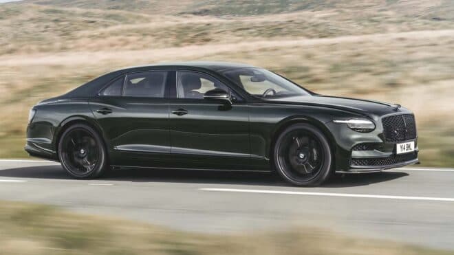 Bentley yeni Flying Spur modelini tanıttı