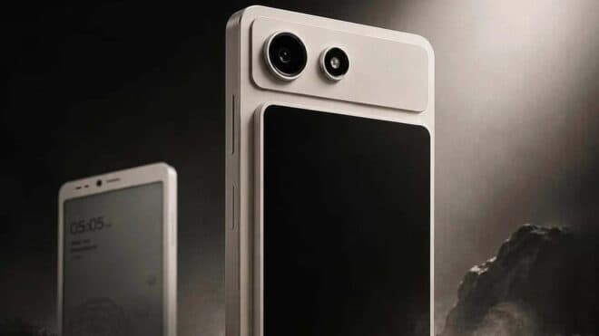 Hisense ve Acer yeni çift ekranlı telefon modellerini tanıttı