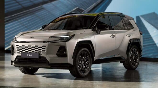 Yeni Toyota RAV4 Hybrid, Türkiye'de yılın son çeyreğinde satışa çıkacak
